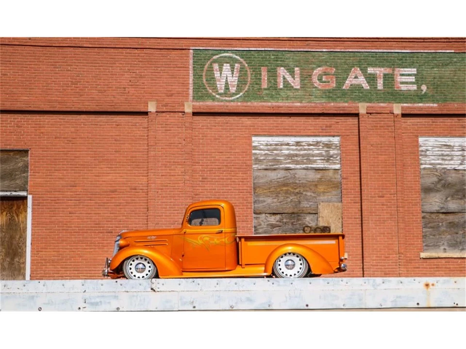 1937 Chevrolet Special & Deluxe & Fleetline - Image 3 of 25