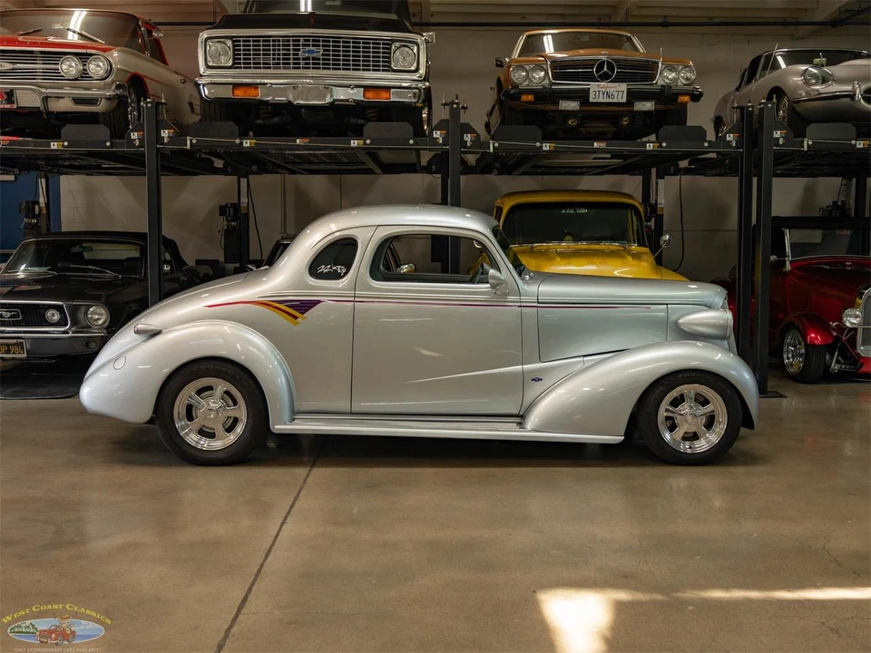 1937 Chevrolet Special & Deluxe & Fleetline - Image 3 of 31