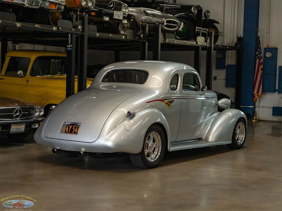 1937 Chevrolet Special & Deluxe & Fleetline - Image 24 of 31