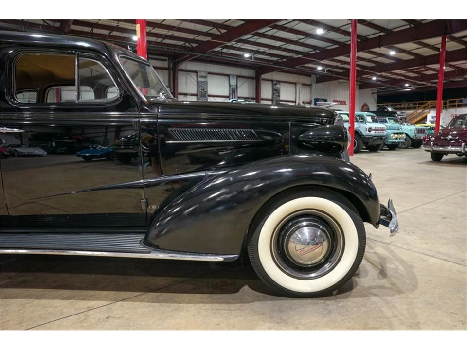 1937 Chevrolet Standard & Master & Master Deluxe & Special Deluxe - Image 11 of 31