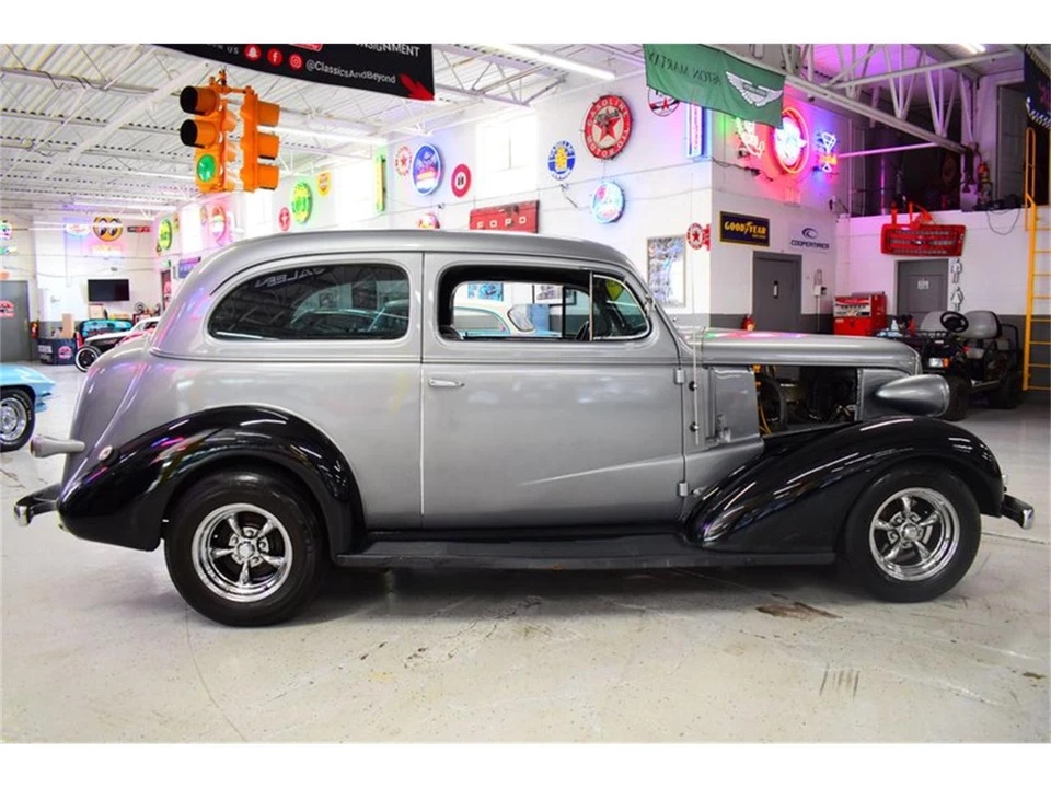 1937 Chevrolet Standard & Master & Master Deluxe & Special Deluxe - Image 4 of 31
