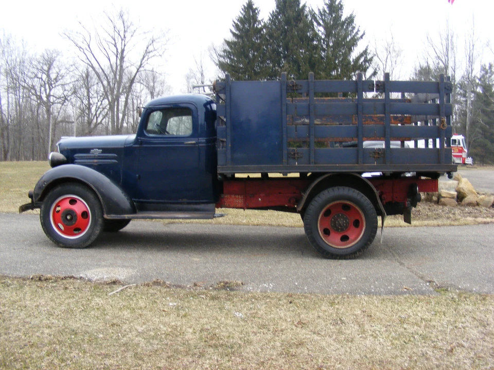 1937 Chevrolet Standard & Master & Master Deluxe & Special Deluxe - Image 5 of 31