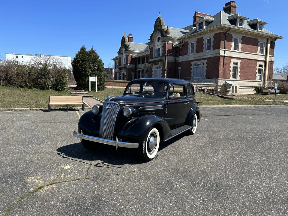 1937 Chevrolet Standard & Master & Master Deluxe & Special Deluxe - Image 5 of 31