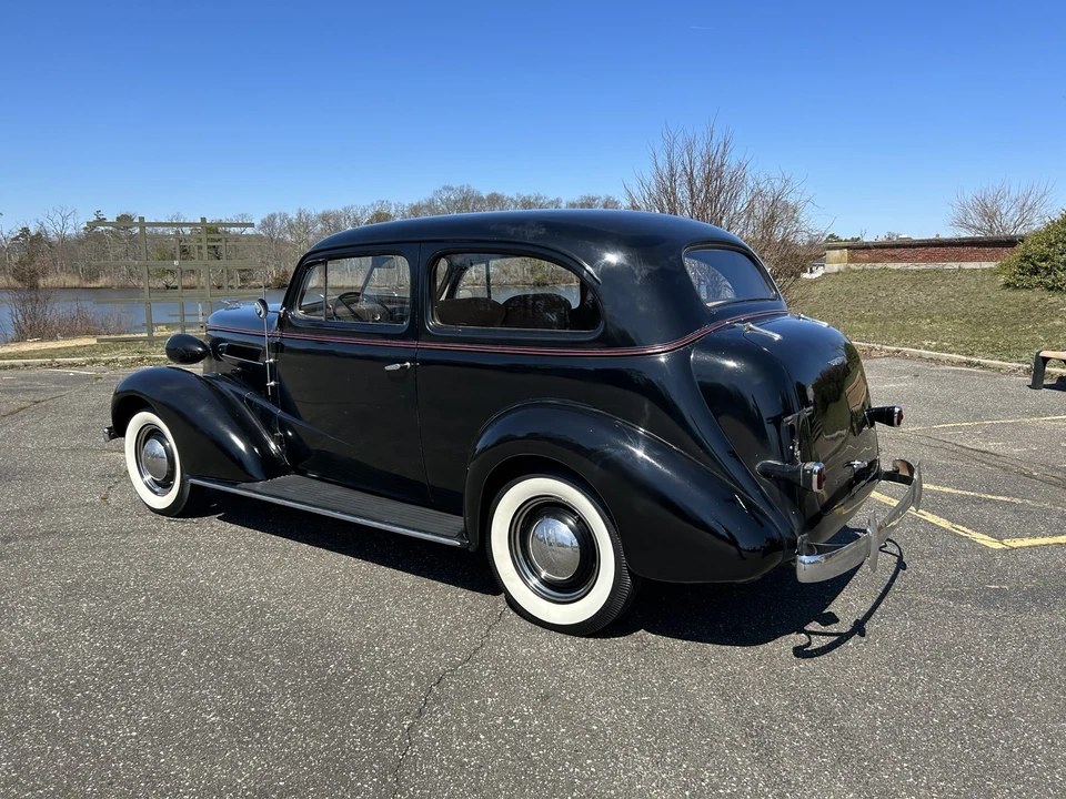 1937 Chevrolet Standard & Master & Master Deluxe & Special Deluxe - Image 28 of 31