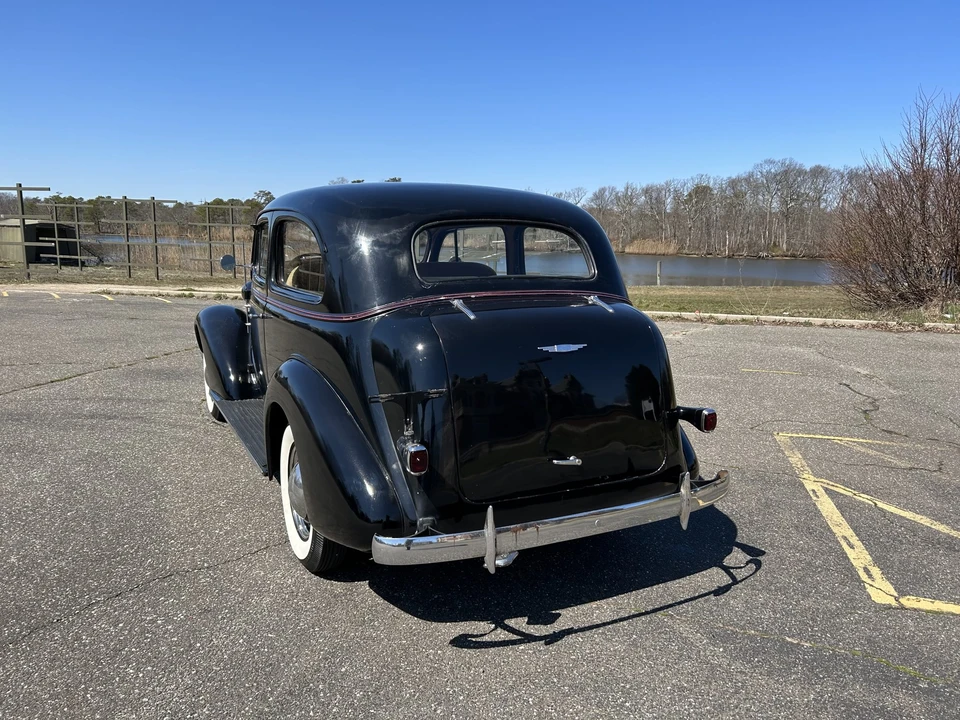 1937 Chevrolet Standard & Master & Master Deluxe & Special Deluxe - Image 25 of 31