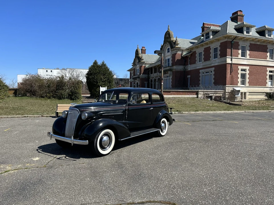 1937 Chevrolet Standard & Master & Master Deluxe & Special Deluxe - Image 3 of 31