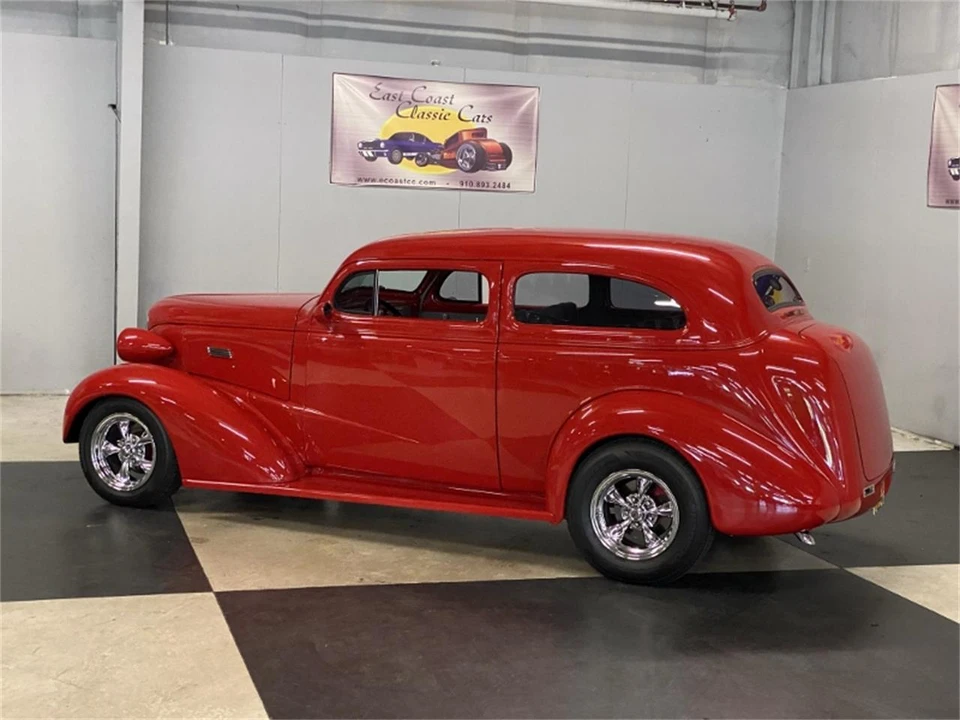 1937 Chevrolet Standard & Master & Master Deluxe & Special Deluxe - Image 2 of 31