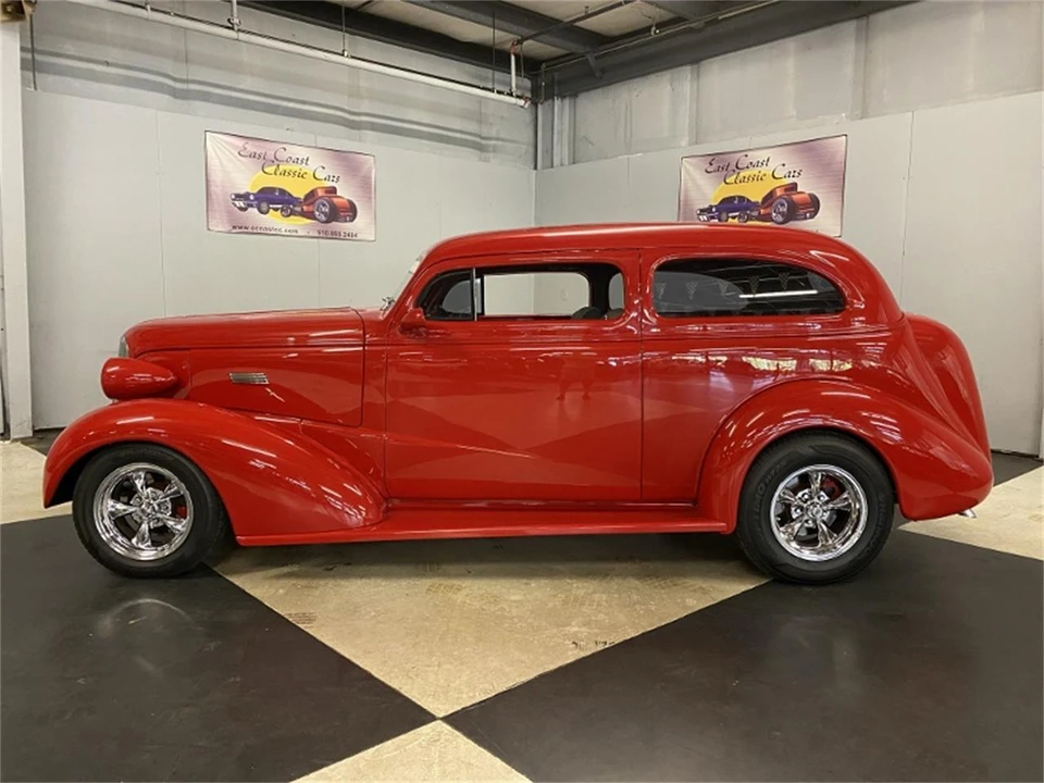 1937 Chevrolet Standard & Master & Master Deluxe & Special Deluxe - Image 3 of 31