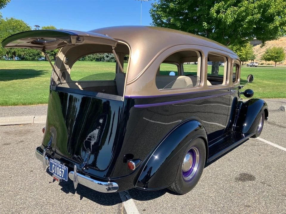 1937 Chevrolet Carryall Suburban 1st Gen - Image 10 of 31