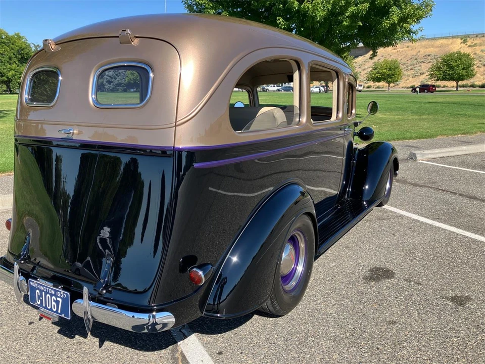 1937 Chevrolet Carryall Suburban 1st Gen - Image 5 of 31