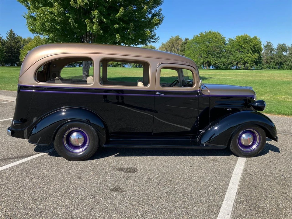 1937 Chevrolet Carryall Suburban 1st Gen - Image 2 of 31