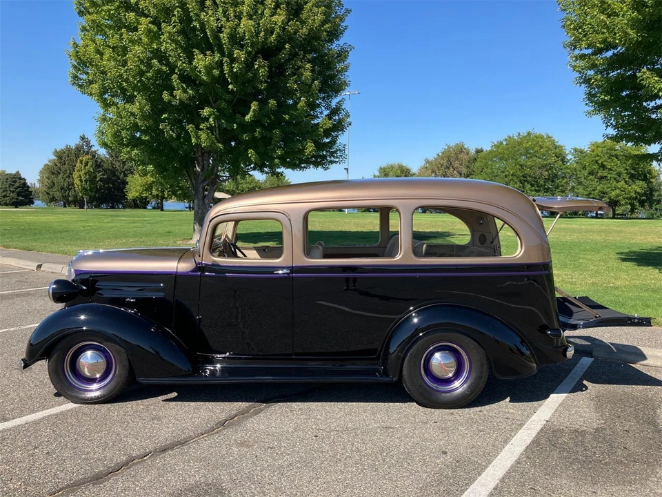 1937 Chevrolet Carryall Suburban 1st Gen - Image 12 of 31