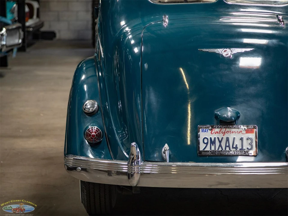 1937 Chrysler Airflow - Image 18 of 31