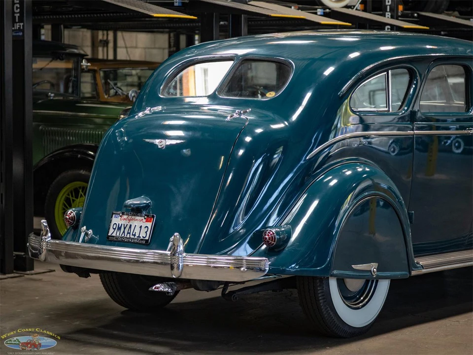 1937 Chrysler Airflow - Image 25 of 31