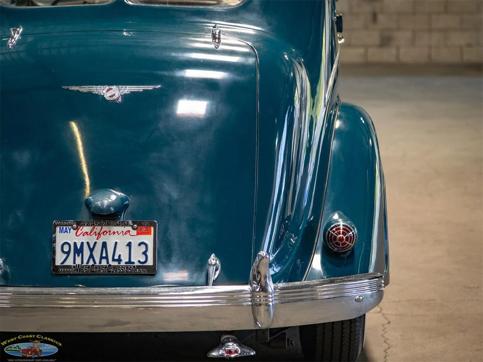 1937 Chrysler Airflow - Image 20 of 31