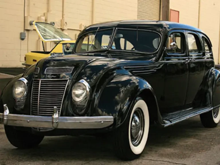 1937 Chrysler Airflow - Image 2 of 2