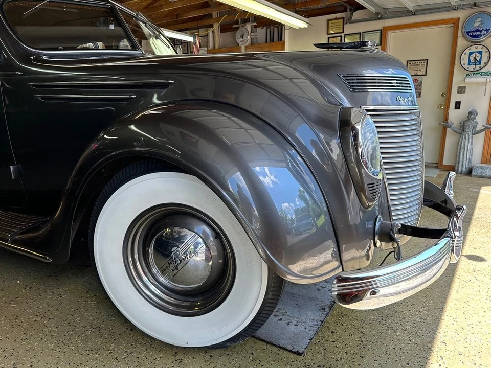 1937 Chrysler Airflow - Image 7 of 31