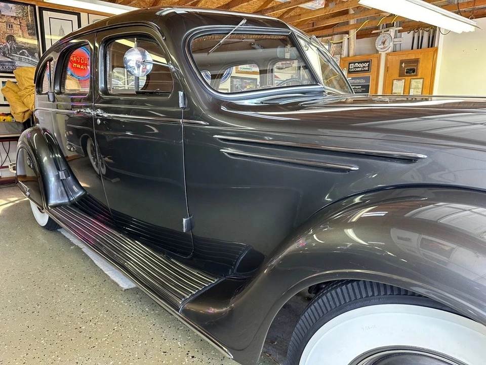 1937 Chrysler Airflow - Image 8 of 31