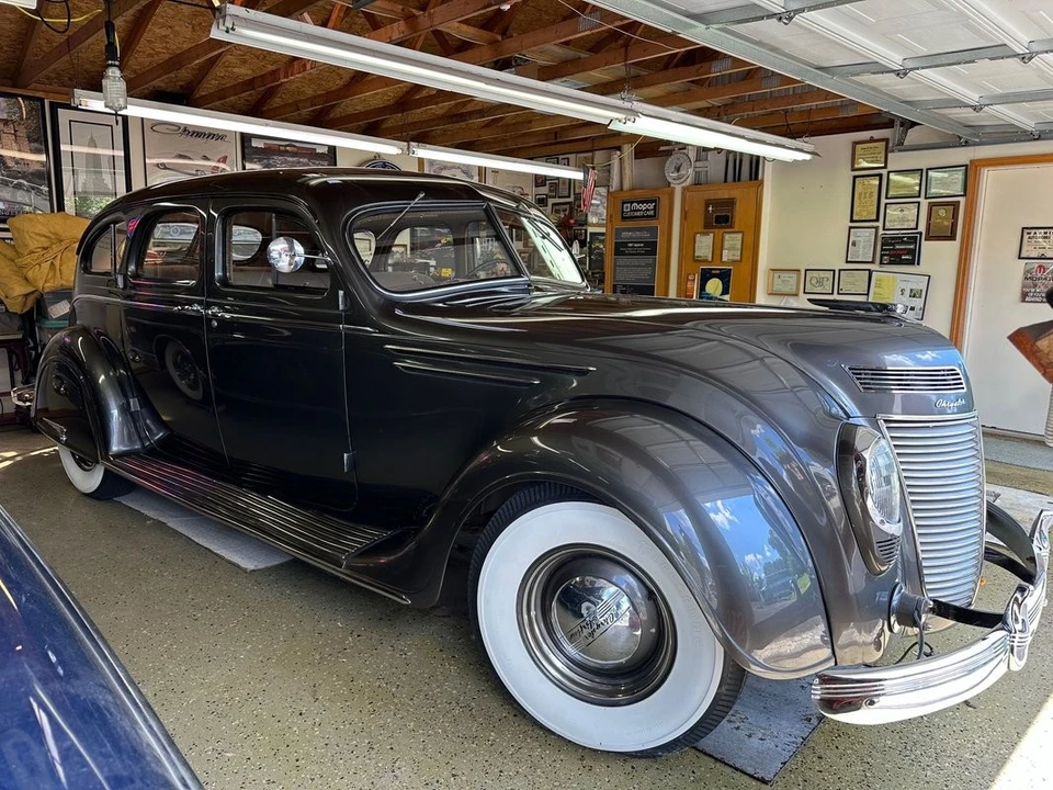 1937 Chrysler Airflow - Image 6 of 31
