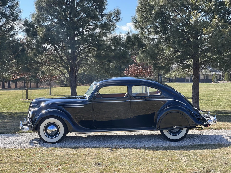1937 Chrysler Airflow - Image 10 of 31