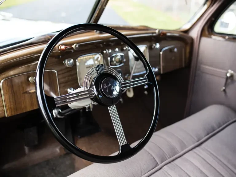 1937 Chrysler Airflow - Image 5 of 17
