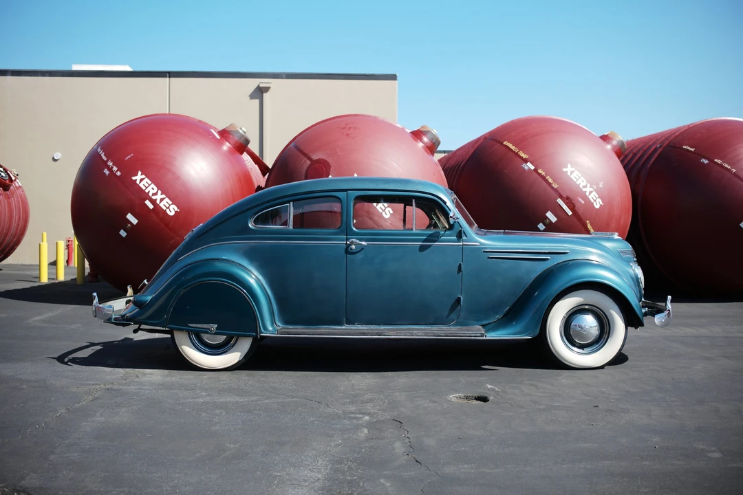 1937 Chrysler Airflow - Image 27 of 31