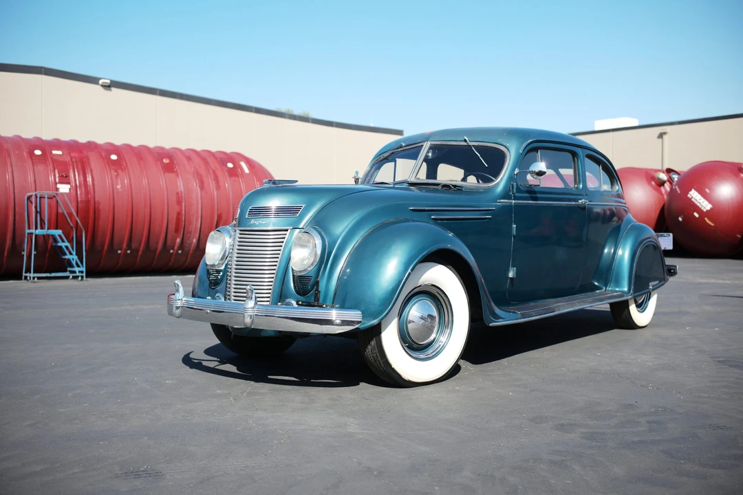 1937 Chrysler Airflow - Image 4 of 31
