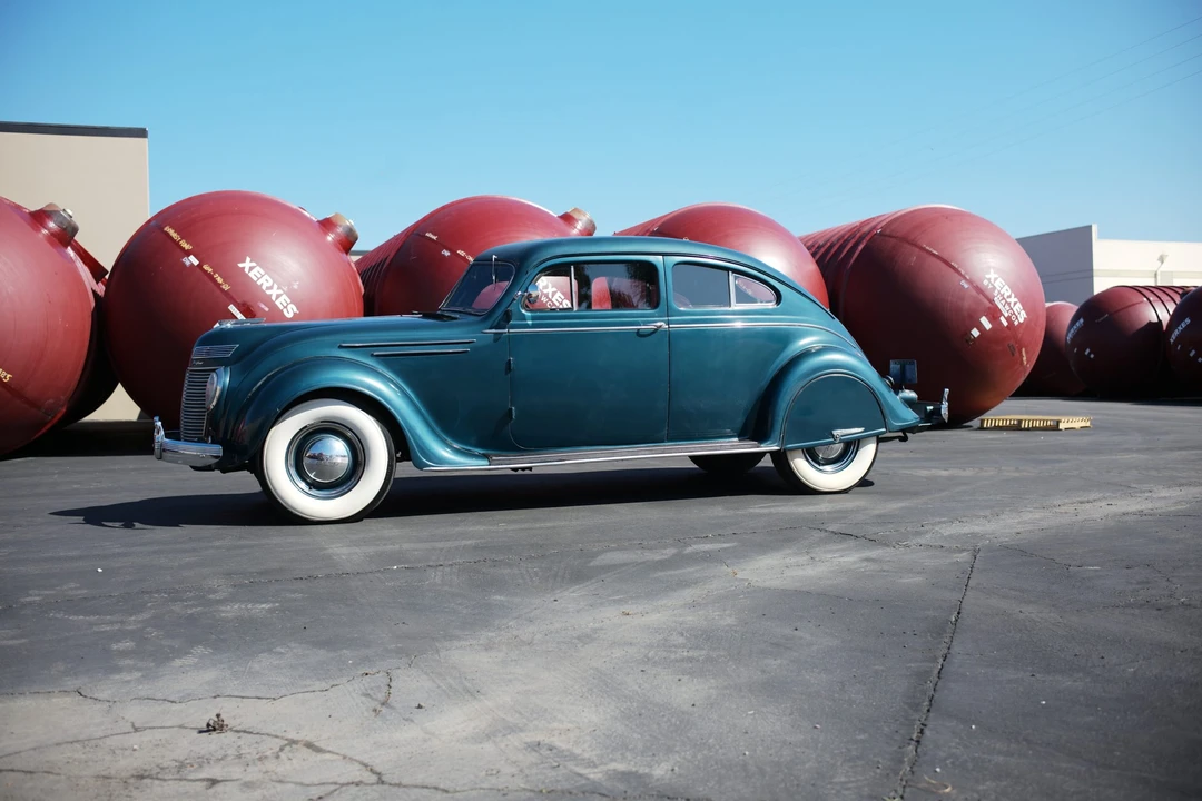 1937 Chrysler Airflow - Image 6 of 31