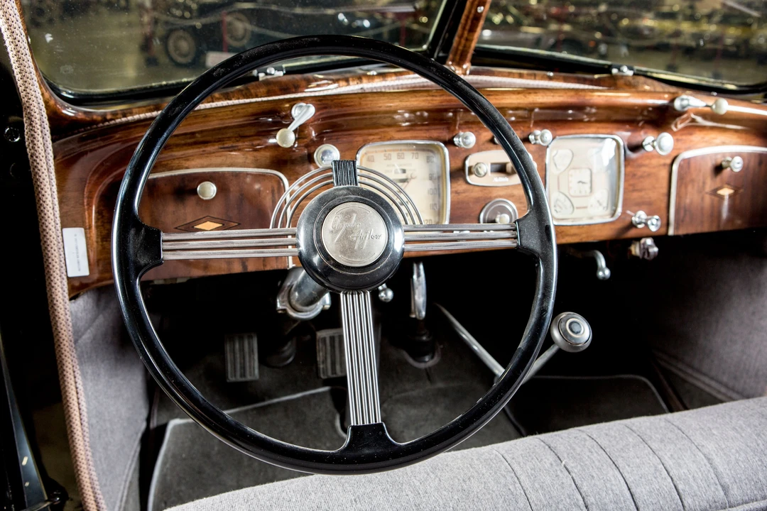 1937 Chrysler Airflow - Image 8 of 15