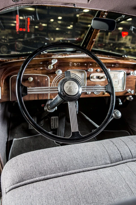 1937 Chrysler Airflow - Image 4 of 15