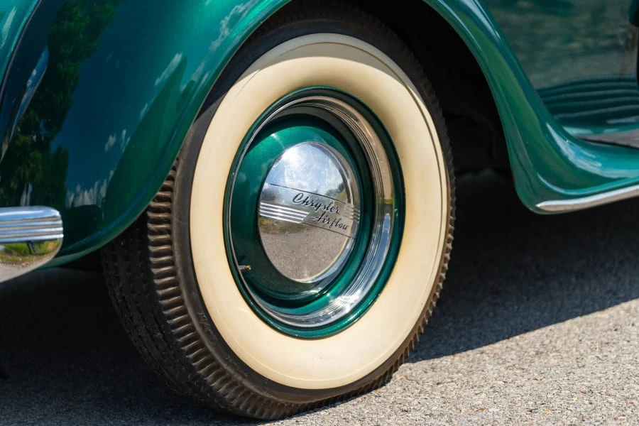 1937 Chrysler Airflow - Image 8 of 22