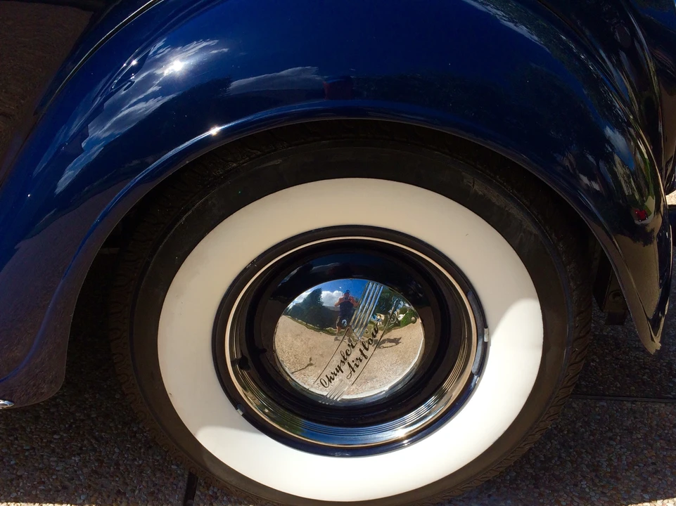 1937 Chrysler Airflow - Image 25 of 31