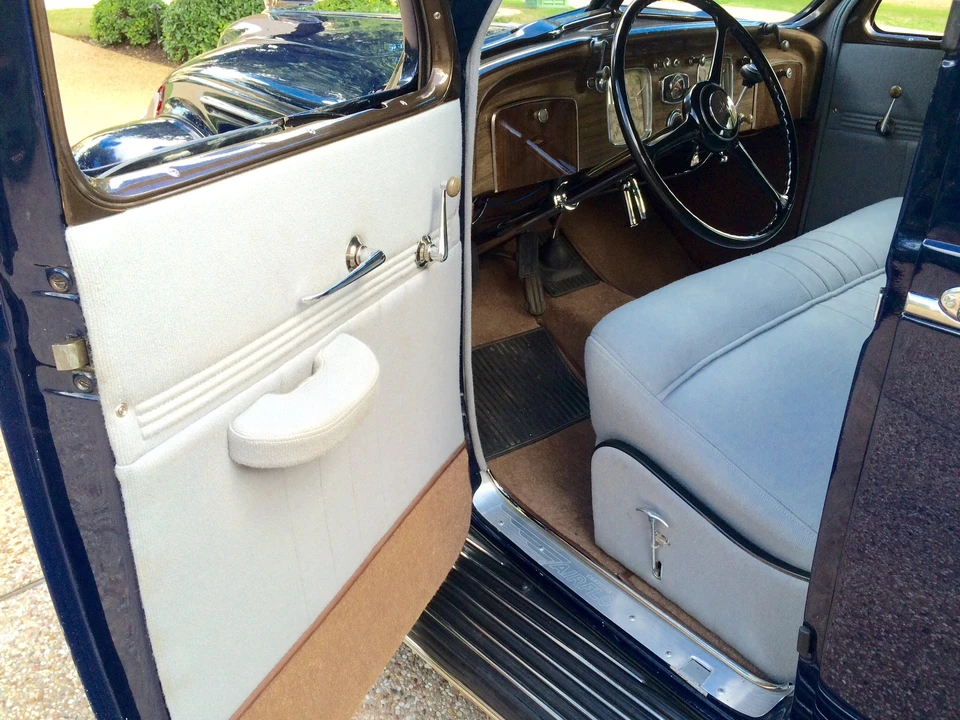 1937 Chrysler Airflow - Image 26 of 31