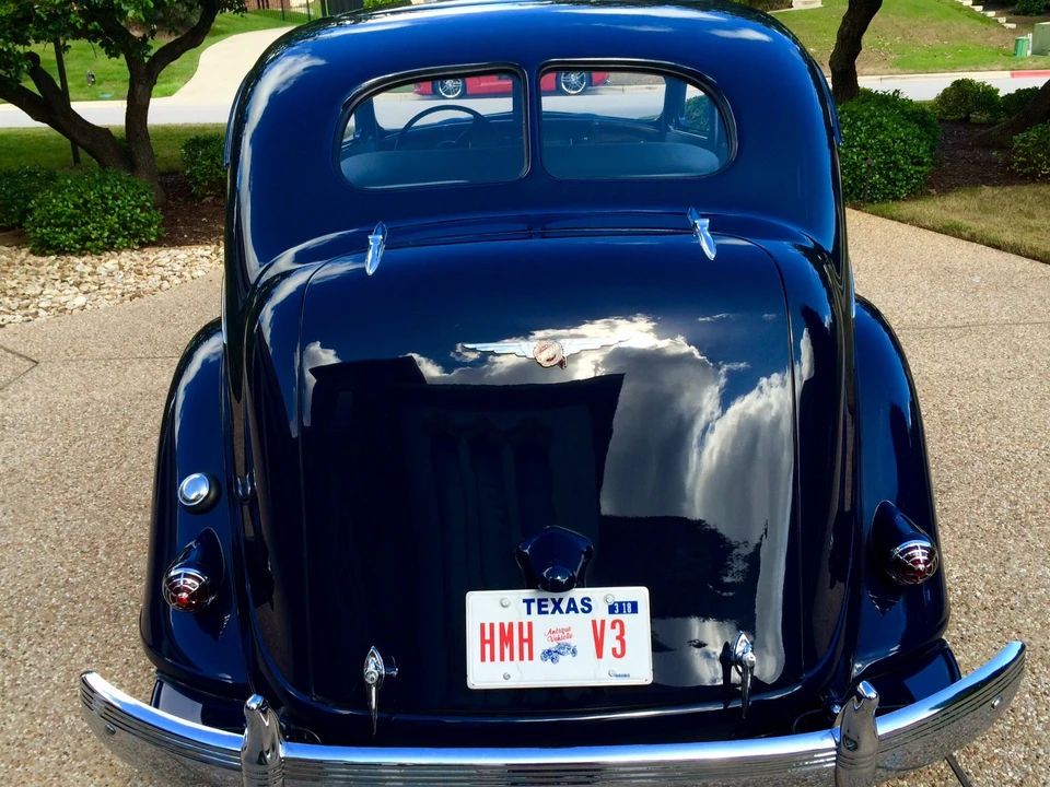 1937 Chrysler Airflow - Image 18 of 31