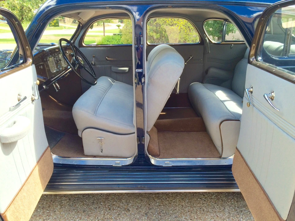 1937 Chrysler Airflow - Image 27 of 31