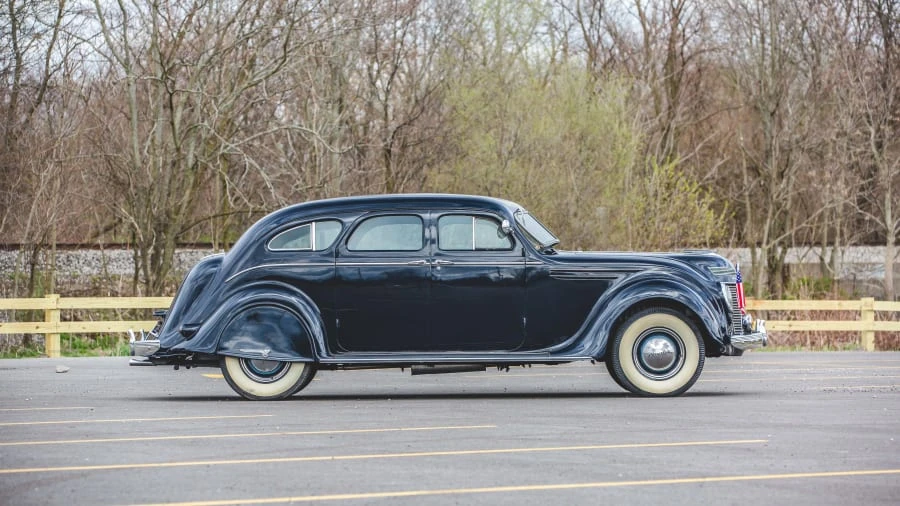 1937 Chrysler Airflow - Image 8 of 12
