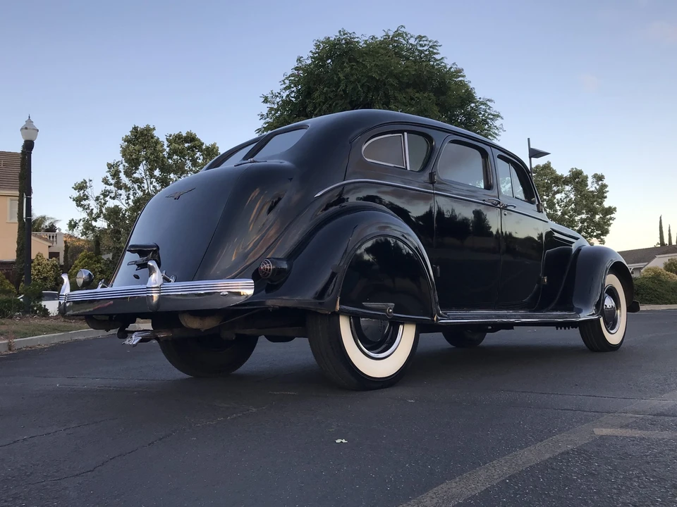 1937 Chrysler Airflow - Image 18 of 31