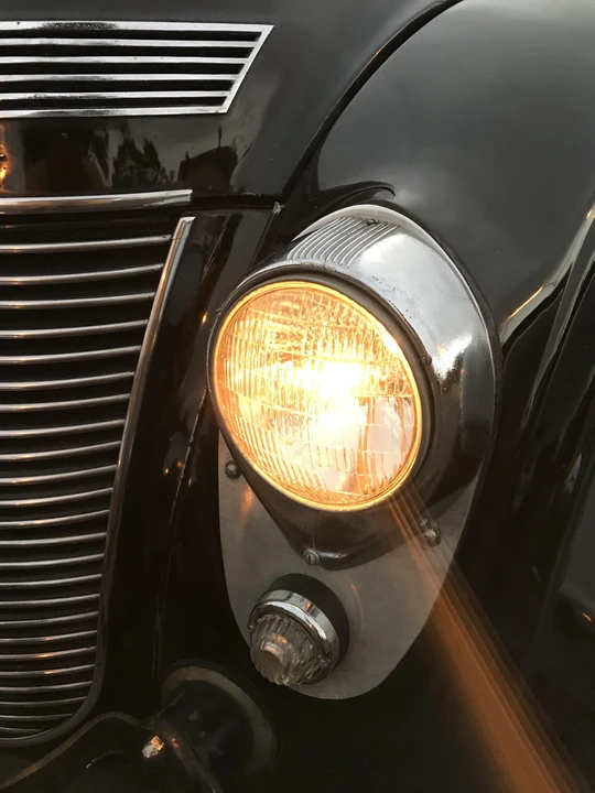 1937 Chrysler Airflow - Image 30 of 31