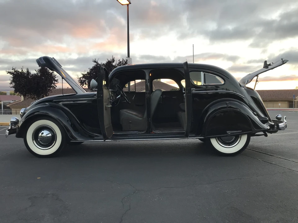 1937 Chrysler Airflow - Image 2 of 31