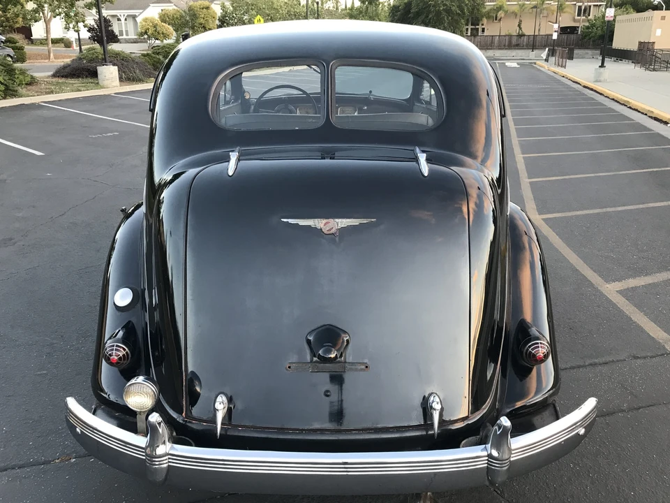1937 Chrysler Airflow - Image 15 of 31