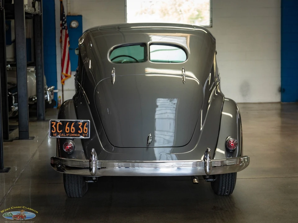 1937 Chrysler Airflow - Image 18 of 21
