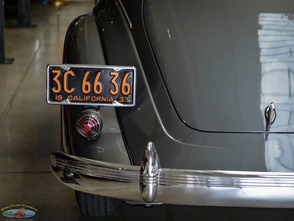 1937 Chrysler Airflow - Image 19 of 21