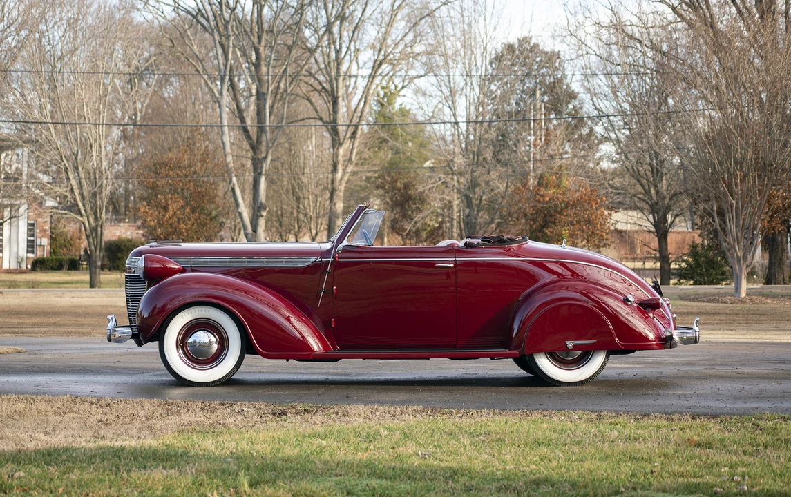 1937 Chrysler Imperial Pre-War - Image 2 of 24