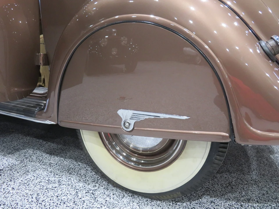 1937 Chrysler Airflow - Image 25 of 31