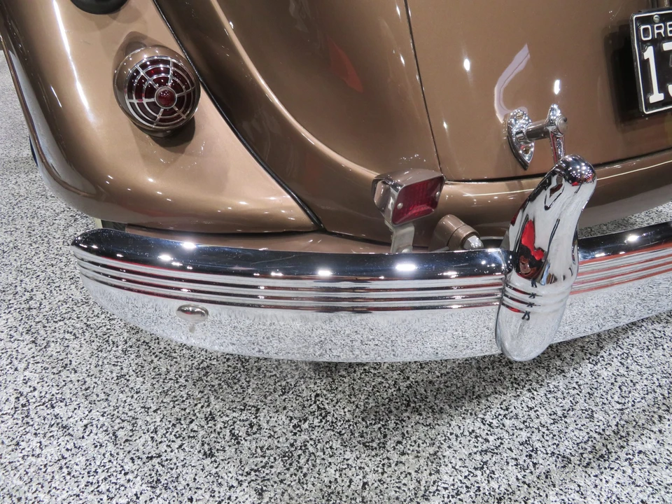1937 Chrysler Airflow - Image 24 of 31