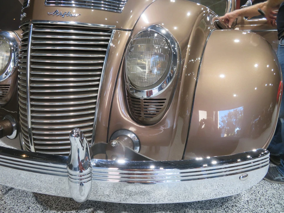 1937 Chrysler Airflow - Image 15 of 31