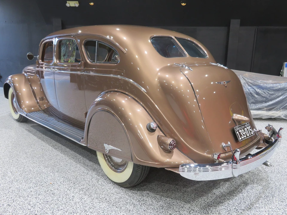 1937 Chrysler Airflow - Image 4 of 31