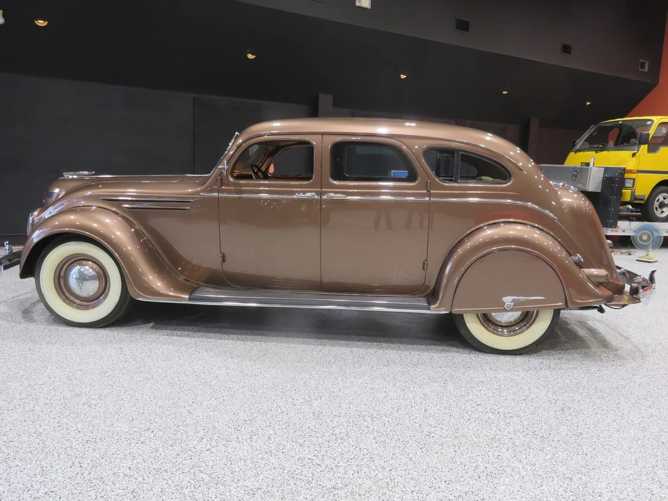 1937 Chrysler Airflow - Image 3 of 31