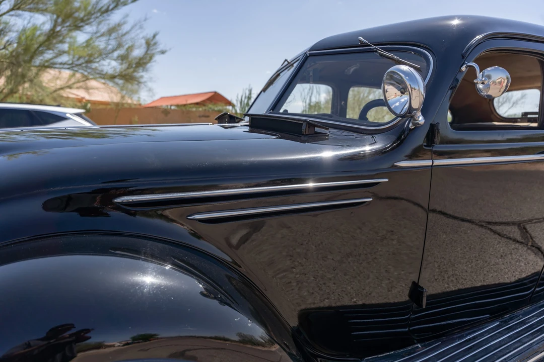 1937 Chrysler Airflow - Image 23 of 31
