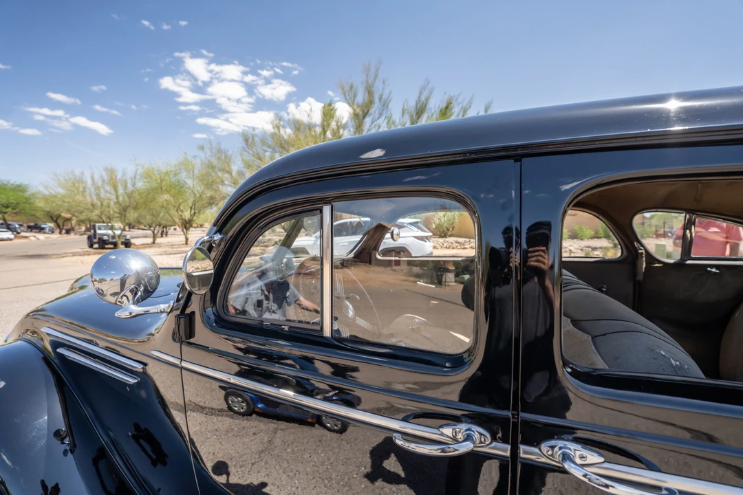 1937 Chrysler Airflow - Image 25 of 31